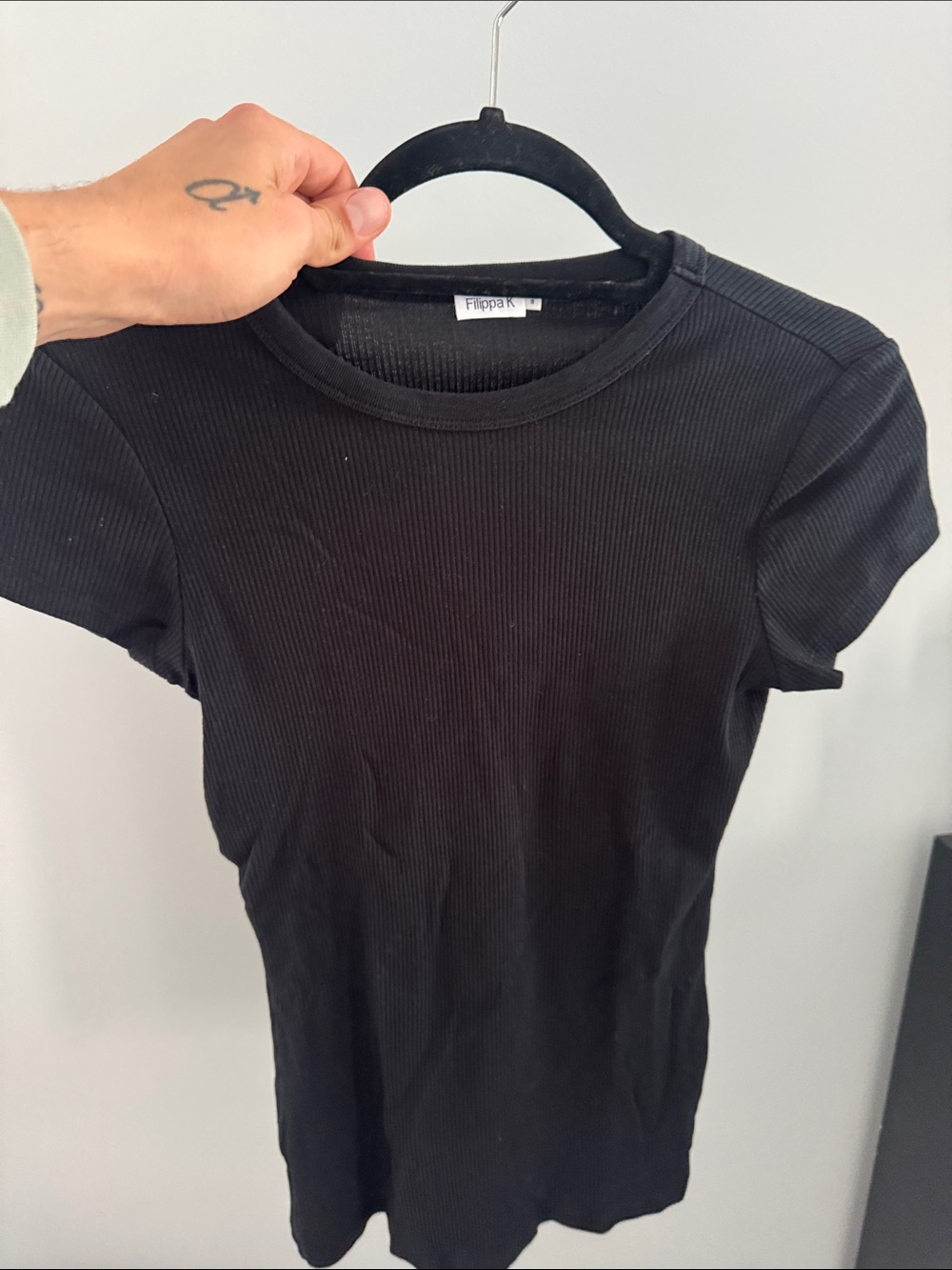 FILIPPA k black t-shirt size small